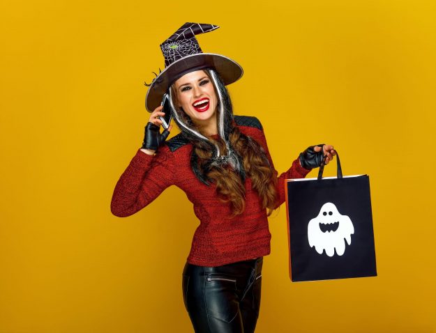 mobile store spooky - concept